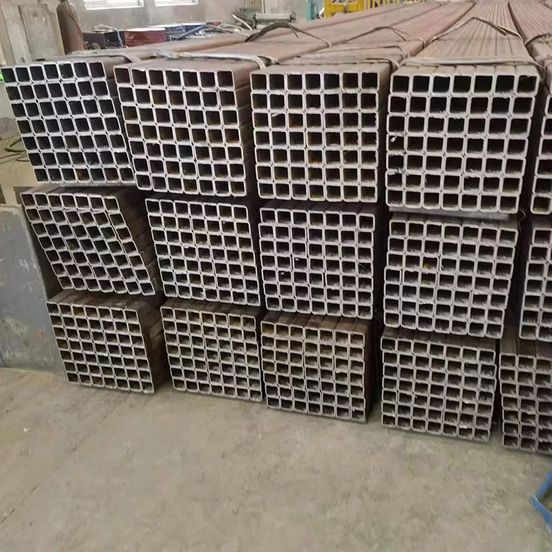 Tjockväggigt rektangulärt rör